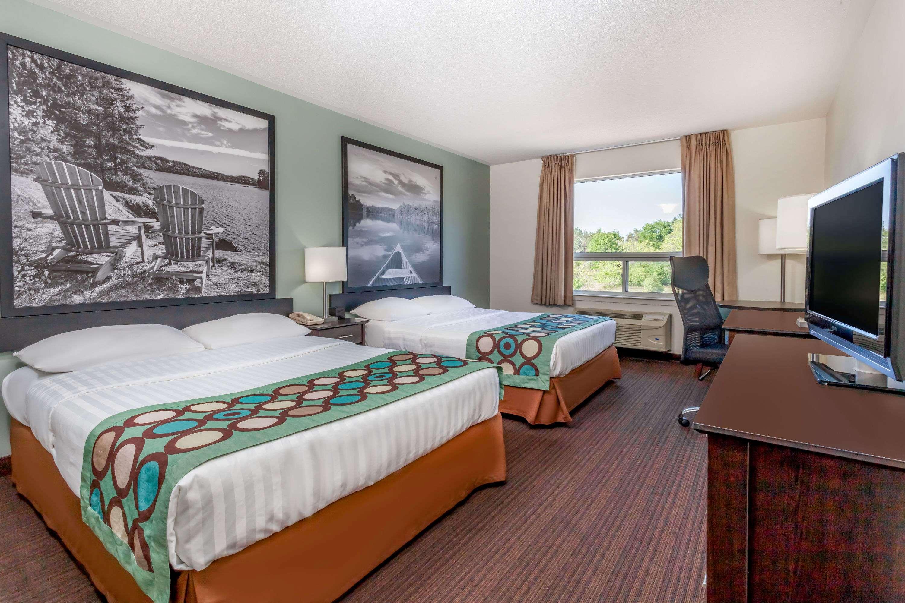 Super 8 By Wyndham Peterborough Hotel Exterior photo