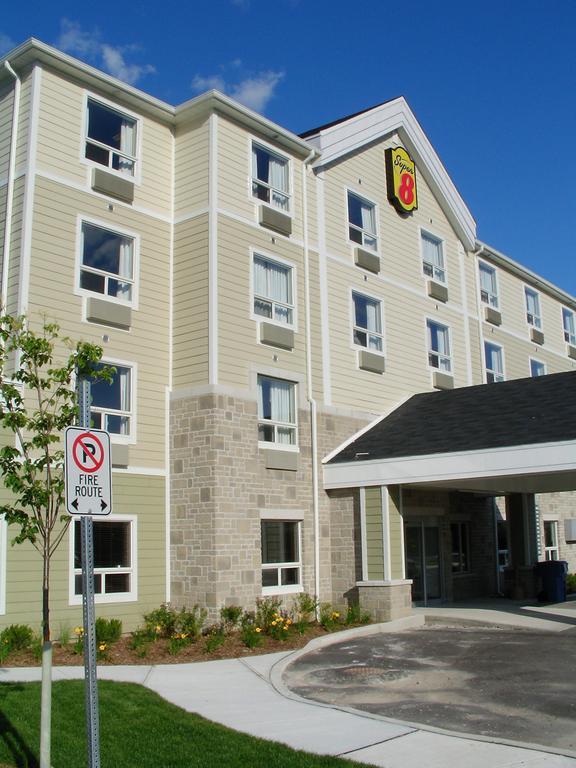 Super 8 By Wyndham Peterborough Hotel Exterior photo